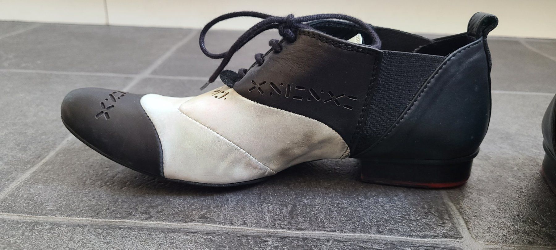 Scarpe da donna: Schnürschuhe von Girbaud, Gr. 36 – Usato da Basel venduto da arozul 2