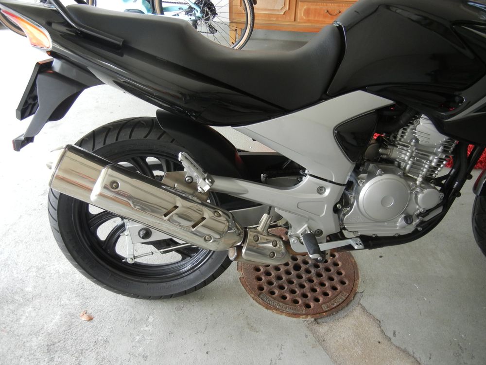 Motorrad Yamaha YBR 250 9