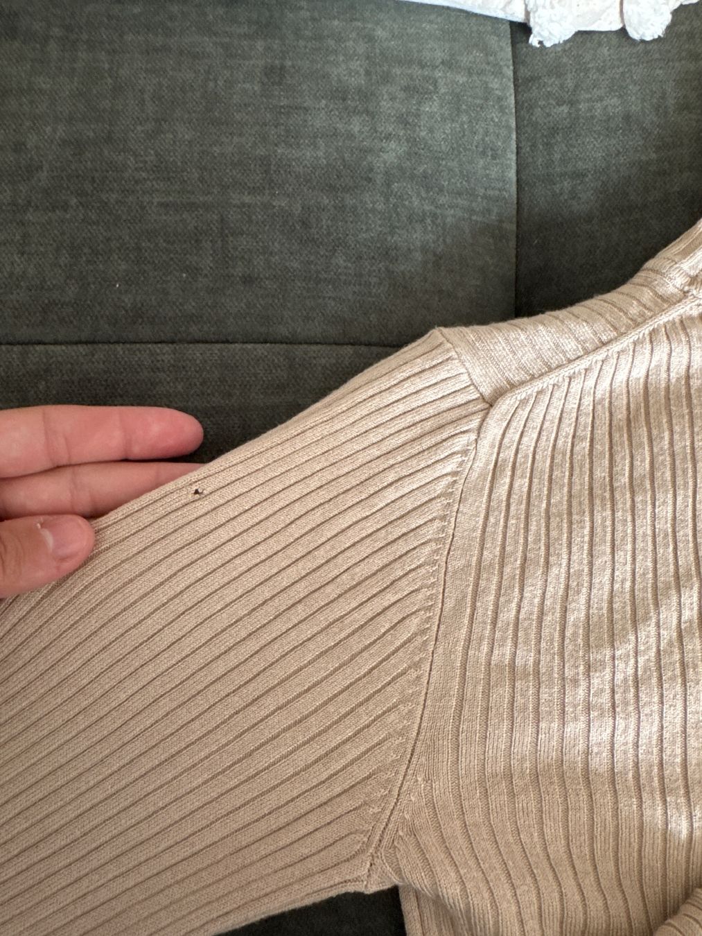 Hallhuber Pullover & Sweatshirts: Hallhuber Basic Rollkragenpullover XS beige – Gebraucht aus Bremgarten AG von val_ch 3