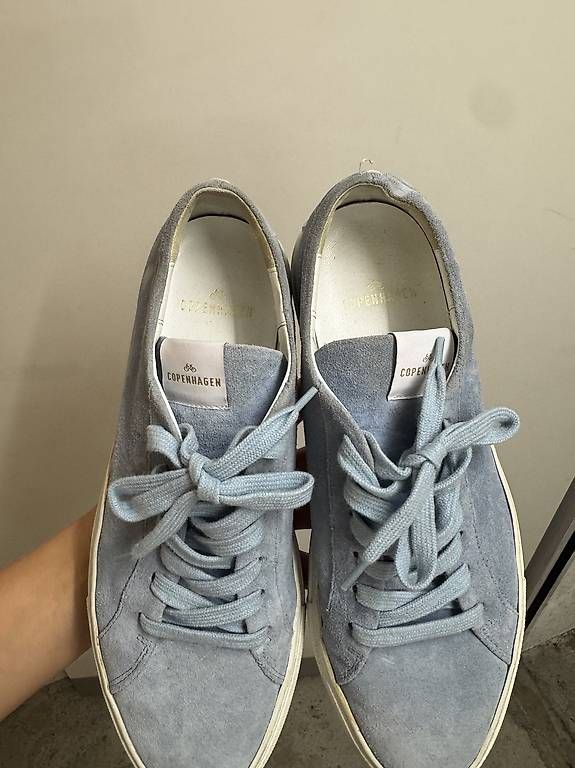 Chaussures femmes: Sneaker  – D'occasion à Urdorf par Leilafuchs 1