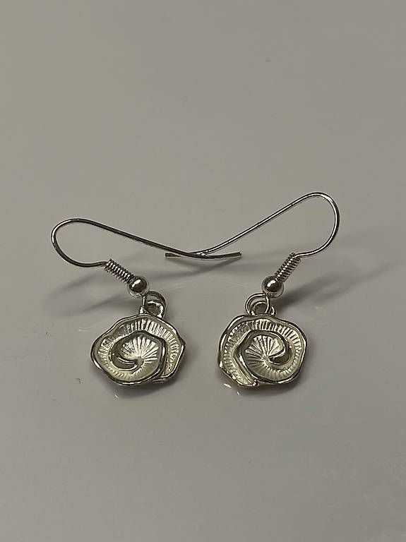 Orecchini pendenti & Orecchini a lobo: Ohrhänger Blume - silber - wie neu – Usato da Thörishaus venduto da ama_9dbt 1