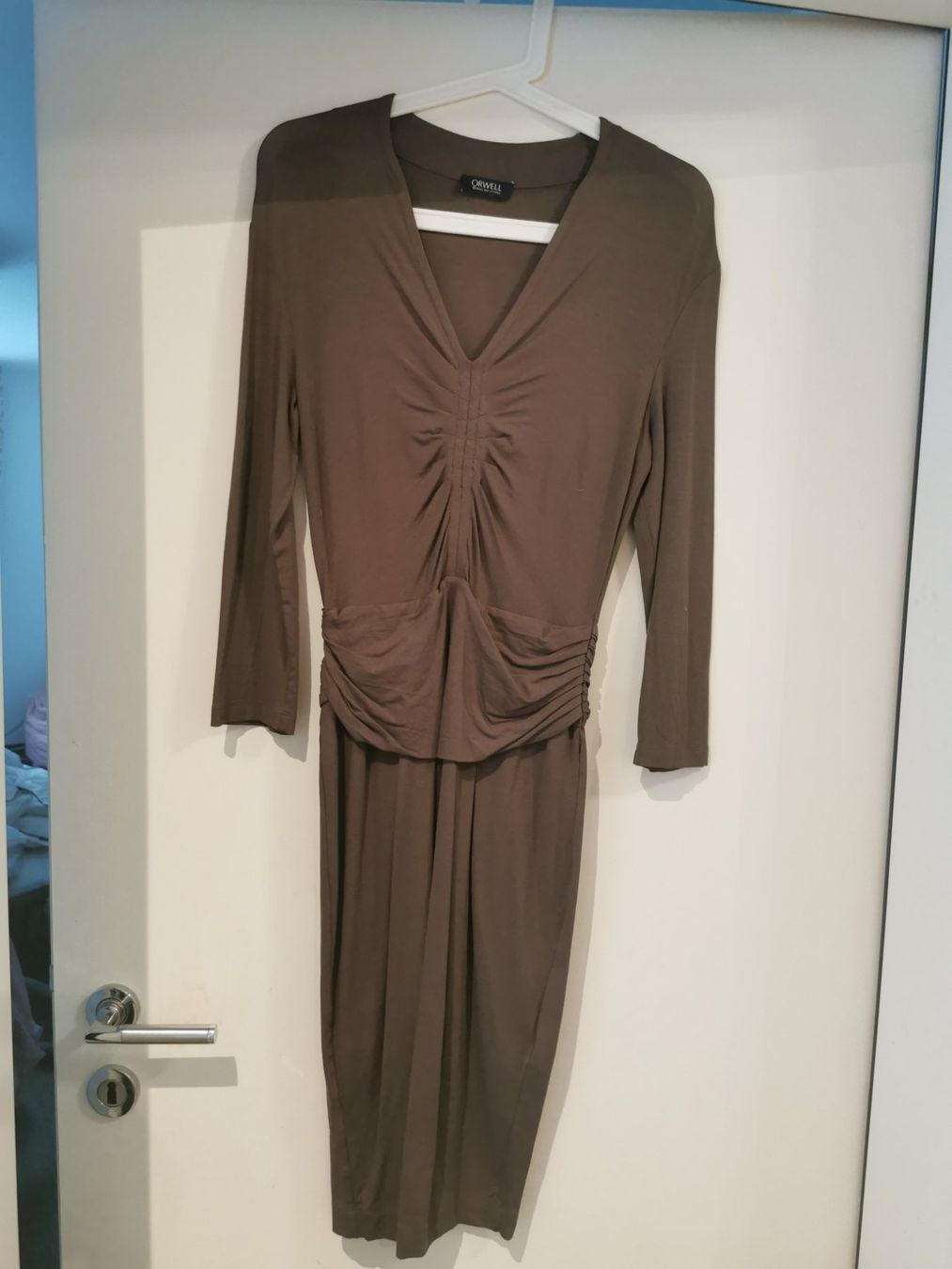 Vestiti: KLEID ORWELL GR. 36,  KHAKI – Nuovo (secondo la descrizione) da Erlenbach ZH venduto da alisamilana 4