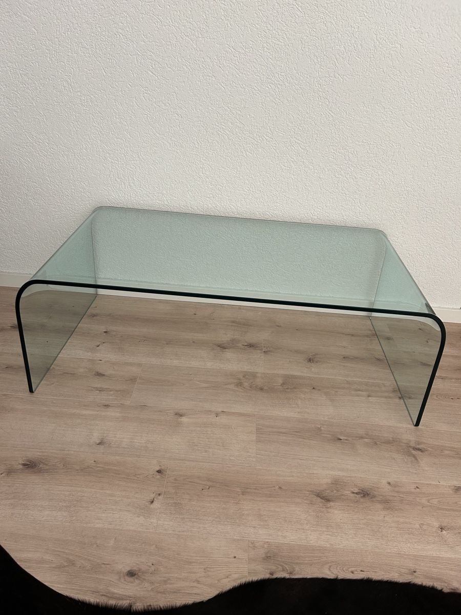 Tavoli: Couchtisch Glas gebogen Guter Zustand – Usato da Mettmenstetten venduto da Bumblebee78 2