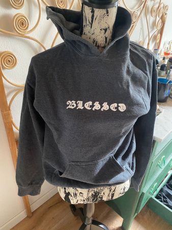 Pull capuche taille S