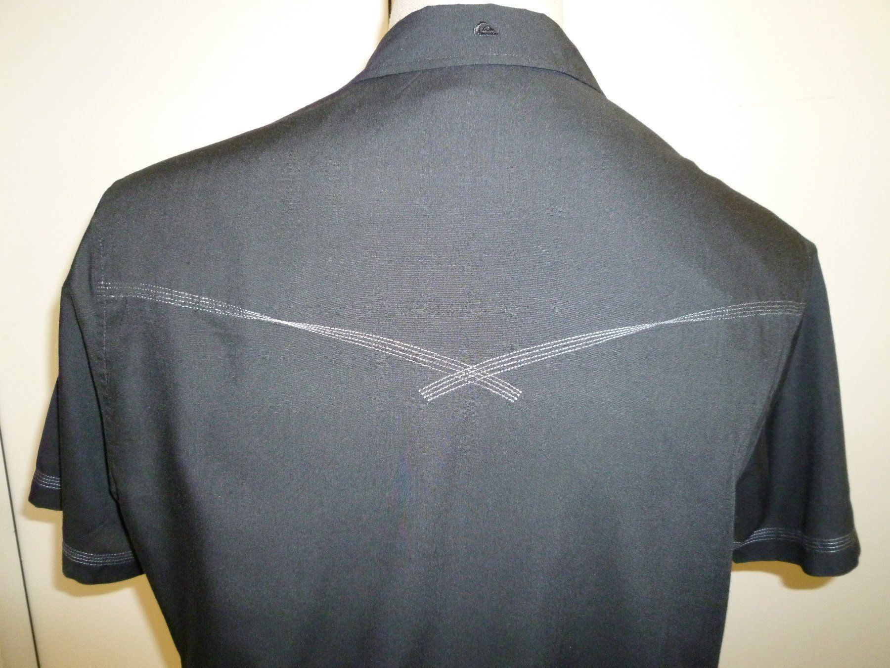Camicie: Quicksilver Casual Hemd kurzarm – Usato da Obfelden venduto da Masme 4