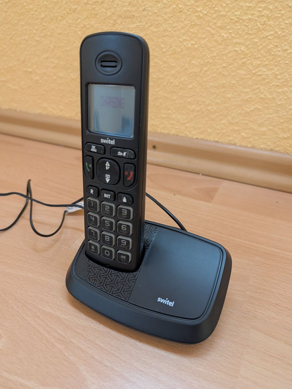 Switel Telefone: Switel schnurloses Telefon mit Telefonzubehör – Gebraucht aus Niederweningen von Nrstniz56