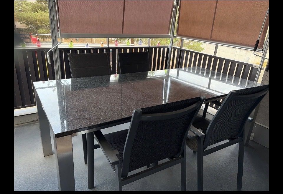 Tische: Granittisch – Neu (gemäss Beschreibung) aus Allschwil von Sandra_ss_bl