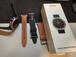 Samsung Galaxy Watch 8 Classic Top Zustand + 2 neuen Bändern