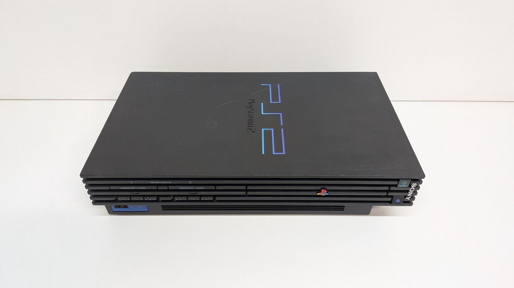 Sony Console: PlayStation 2 Fat mit 2 Controller und 10 Games – Usato da Menziken venduto da mame18 5