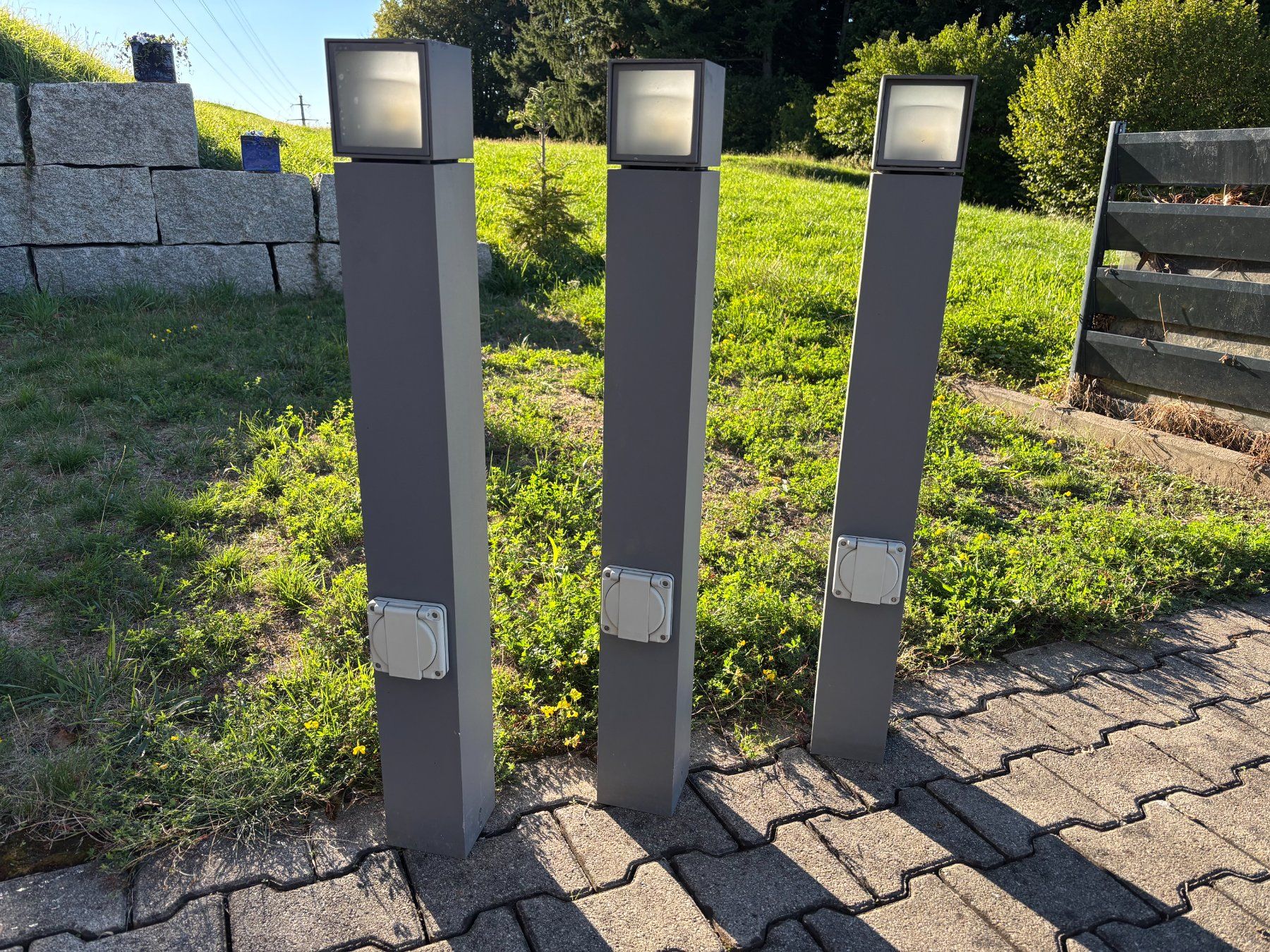 Lampen: Pollerleuchte LED Out Box 90 - 3 Stück – Gebraucht aus Freienbach von cla_2qzx