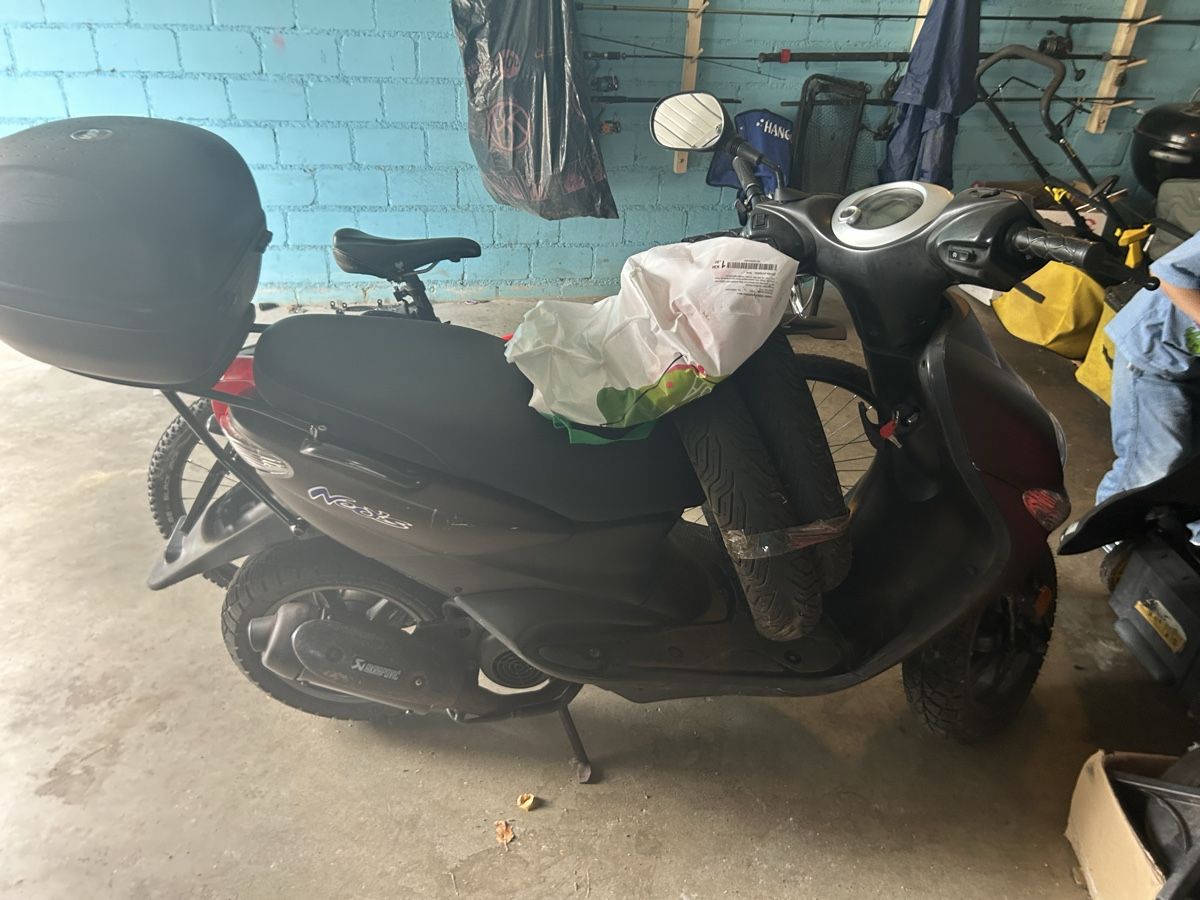 Scooter: Zwei Roller – Difettoso da Safenwil venduto da Fluekiger0106 4