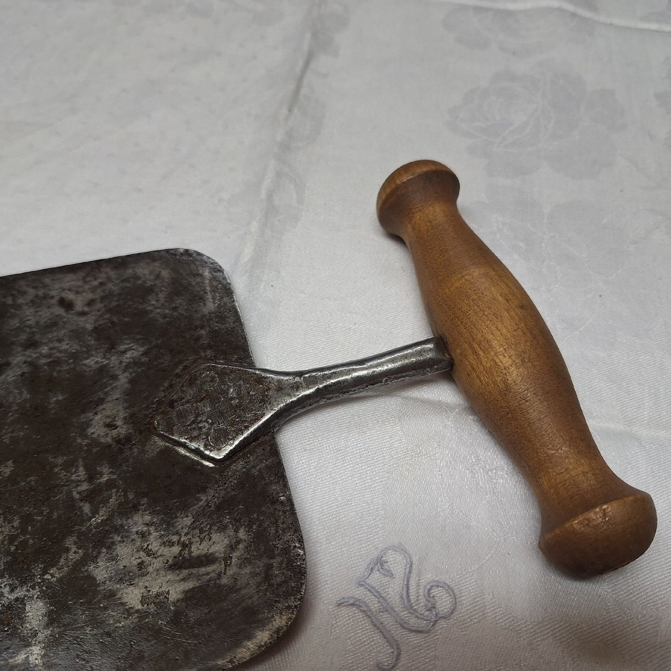 Besteck: Versand möglich! Rustikales, antikes Käsemesser, – Gebraucht aus Winterthur von Goldpipau 3