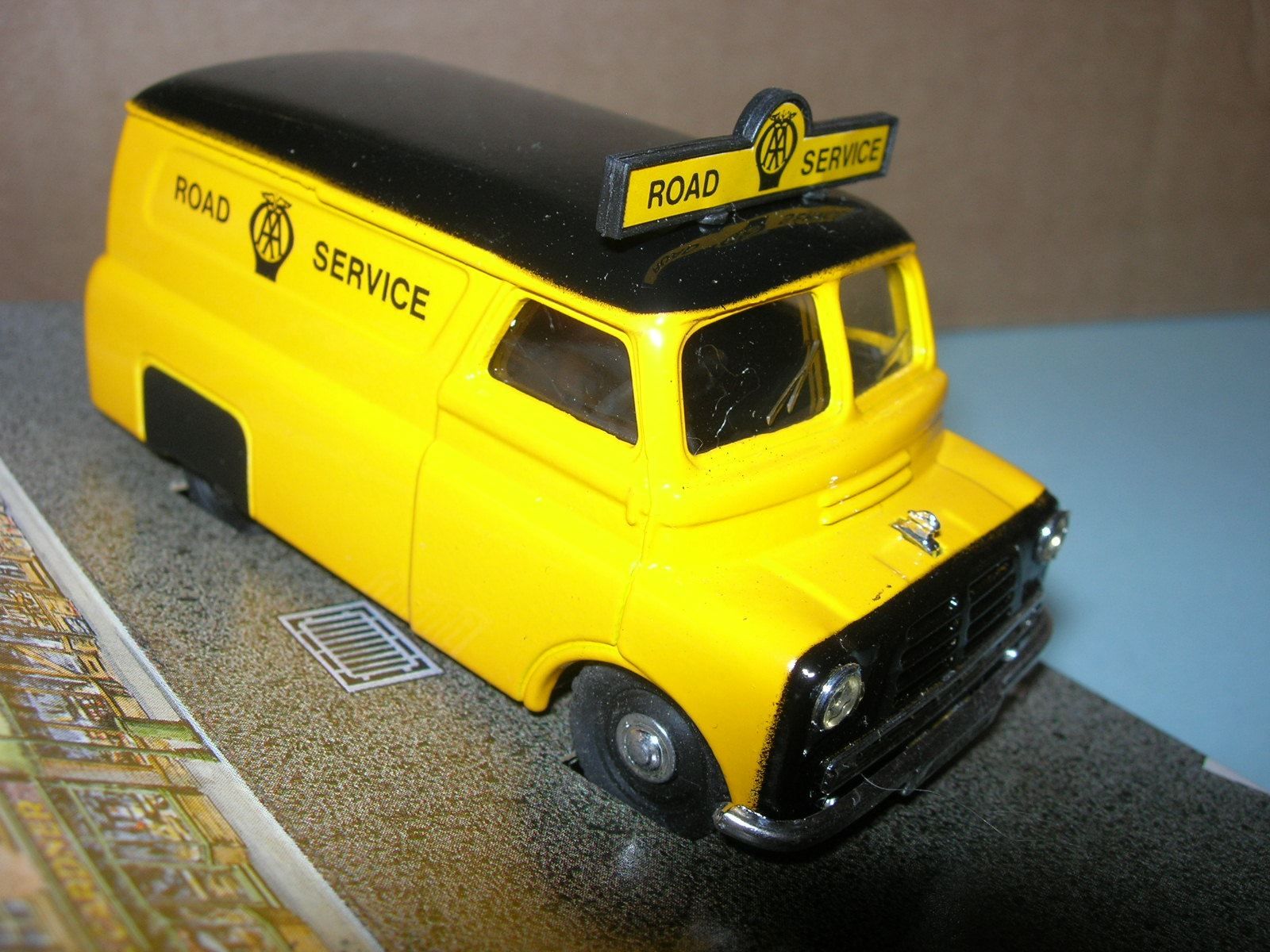 Corgi Toys Modellini d'auto: Bedford CA Van  * Corgi 1:43 – Nuovo e nell'imballaggio originale da Hornussen venduto da Amw 3