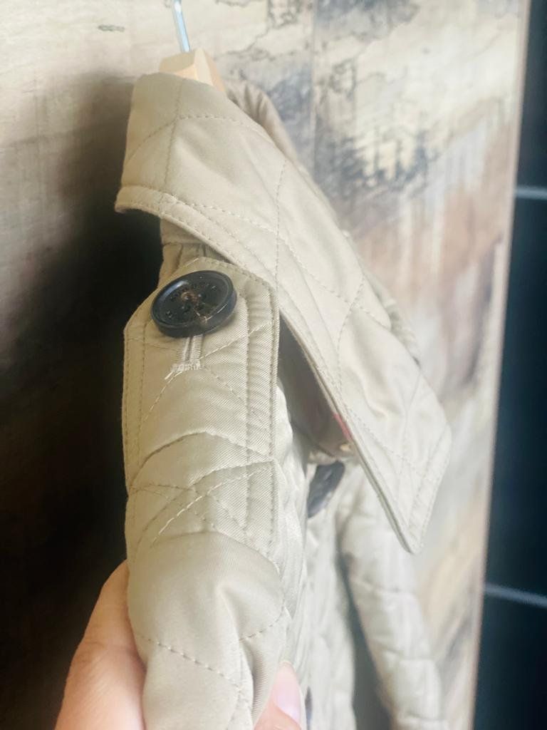 Burberry Giacche: Burberry Steppjacke – Usato da Hergiswil NW venduto da Shintana 1