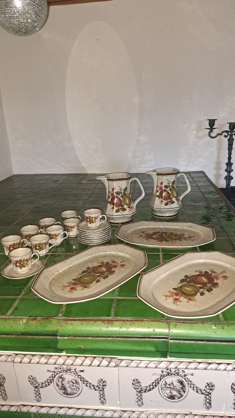 Set di piatti: Vintage Geschirrset – Nuovo (secondo la descrizione) da Kölliken venduto da Upcycling-by-Mc-TAM