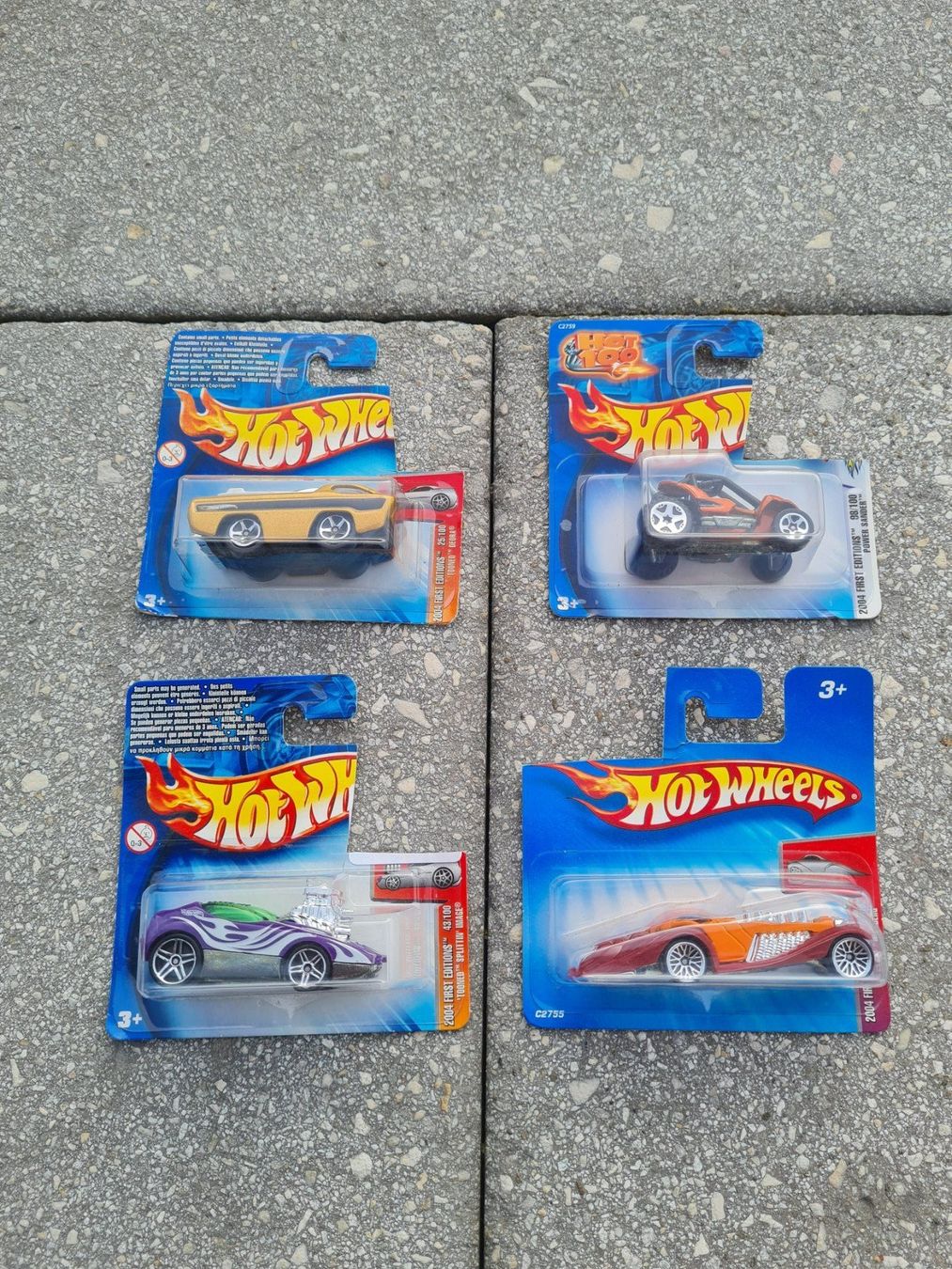 Hot Wheels Modellini d'auto: 4 mal "Hot Wheels" / Auto / Massstab 1:64 / JG 2004 – Nuovo (secondo la descrizione) da Safenwil venduto da Husqi2000
