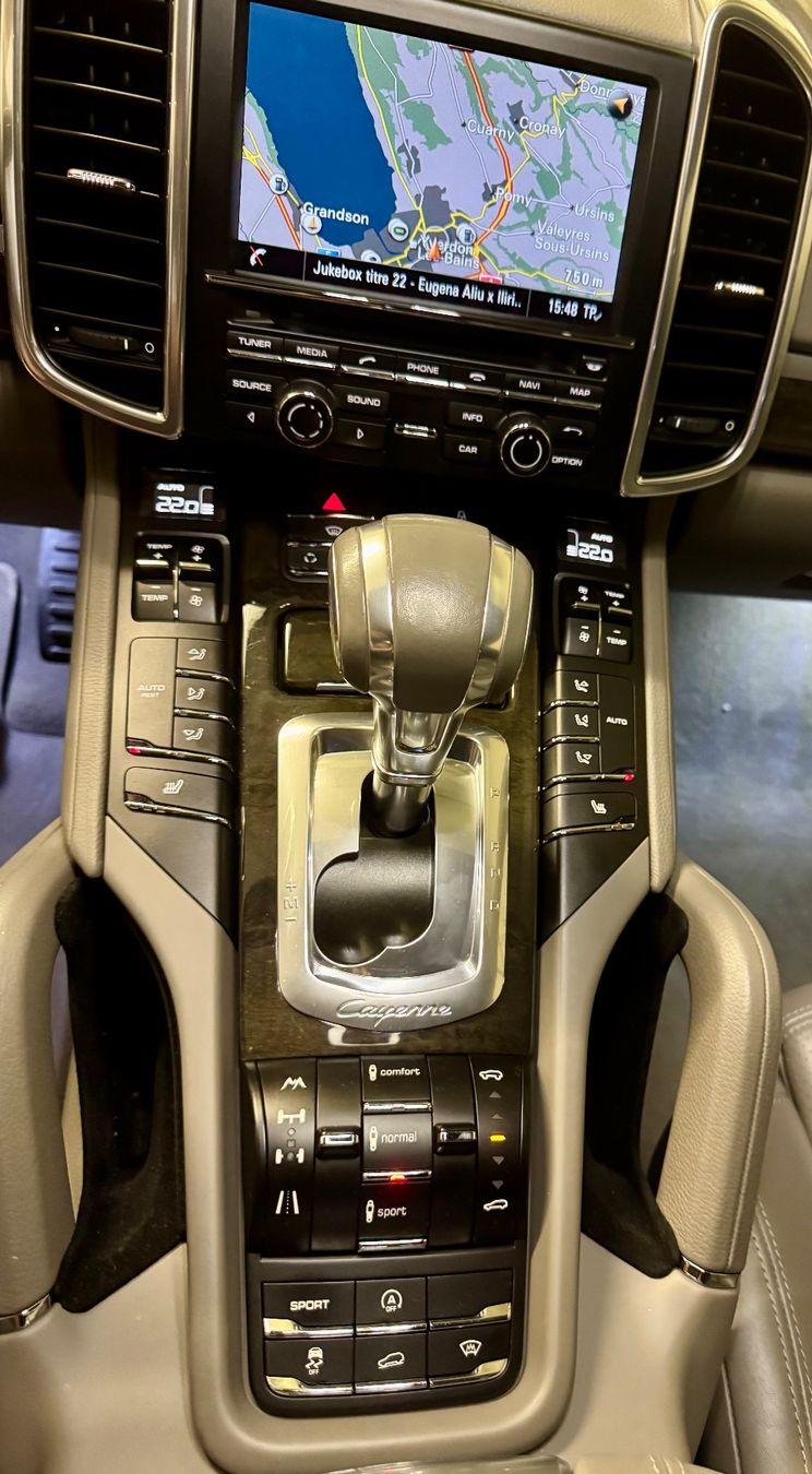 Porsche Automobili: Porsche Cayenne, diesel – Usato da Yverdon-les-Bains venduto da fati321 8