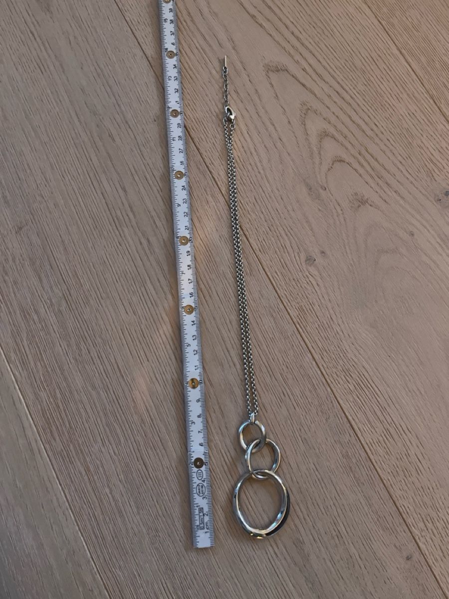 Catenine: DKNY Statement Halskette, Silber, Modeschmuck, Top Zustand – Usato da Baltschieder venduto da mali2003 1