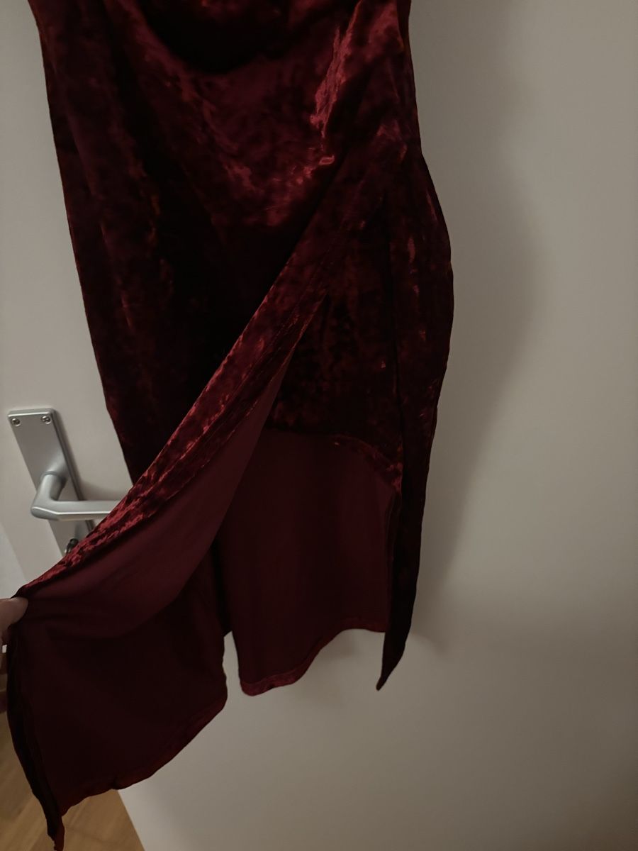 Vestiti: Missue Samtkleid bordeaux – Usato da Bern venduto da shiggyy 3