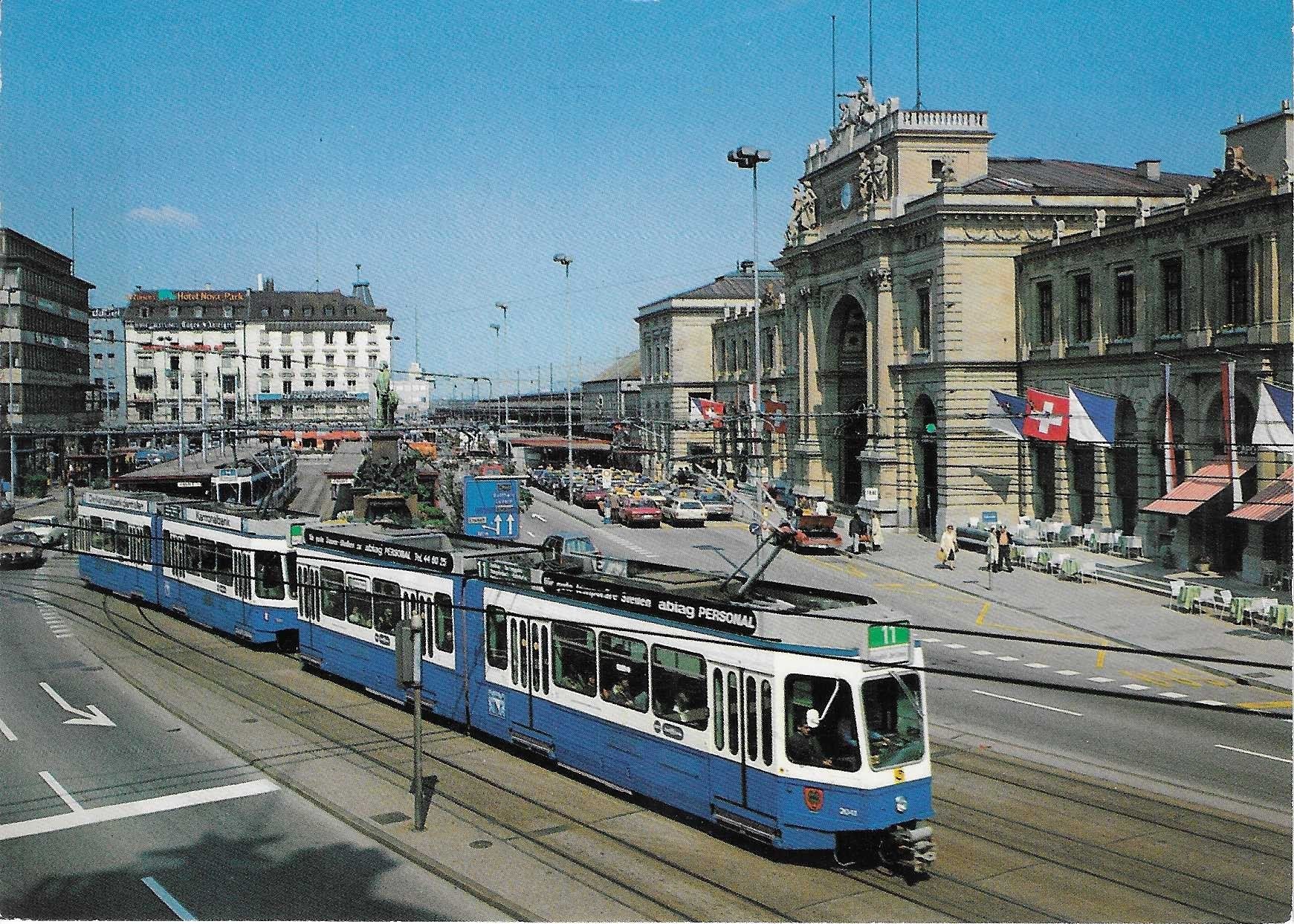 Cartoline postali: Zürich Bahnhofplatz – Nuovo (secondo la descrizione) da Rothrist venduto da Stranglehold