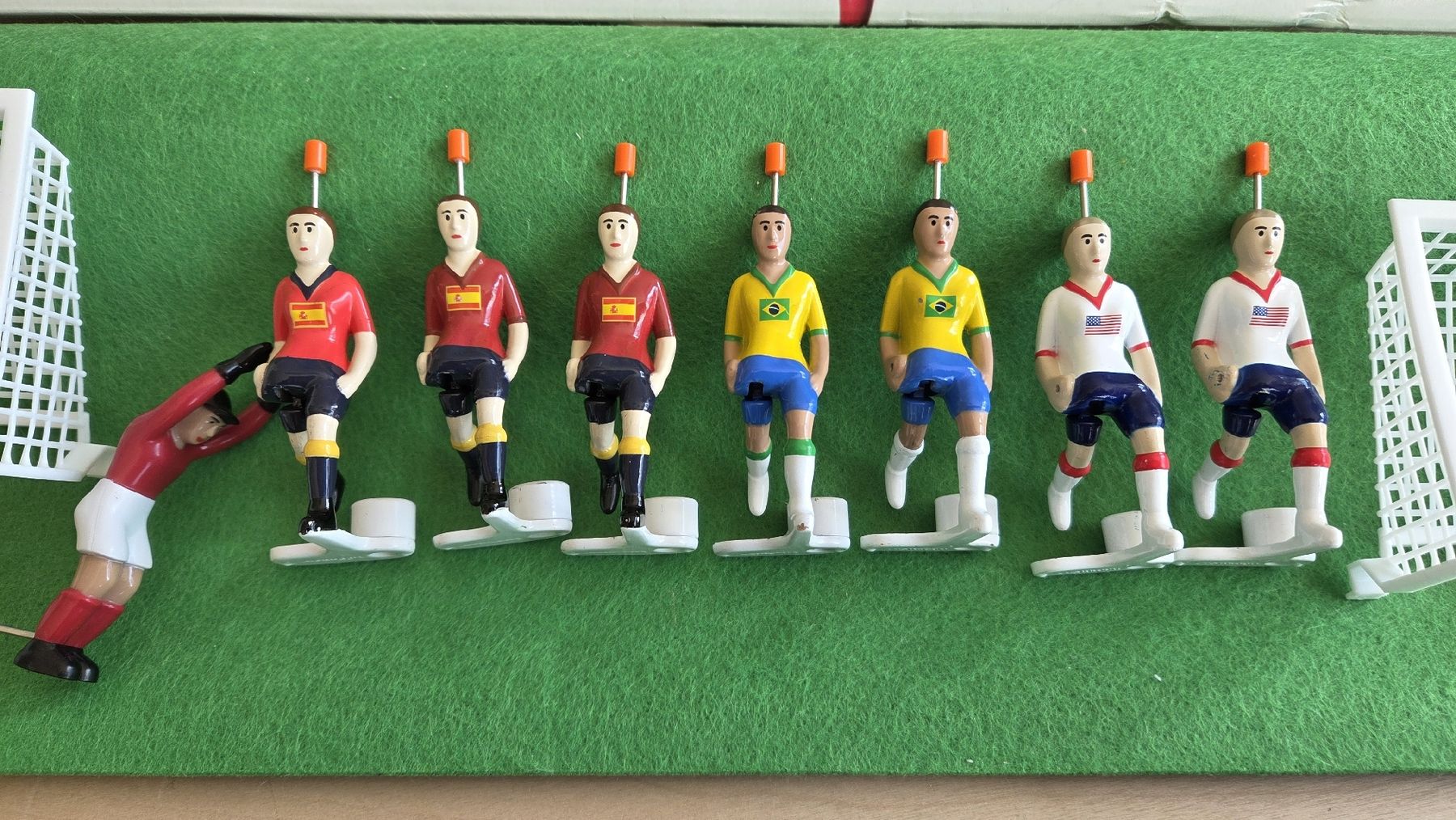 Migros Giocattoli: Tipp-Kick Mania Migros Set gut erhalten – Usato da Hausen am Albis venduto da pear04 2
