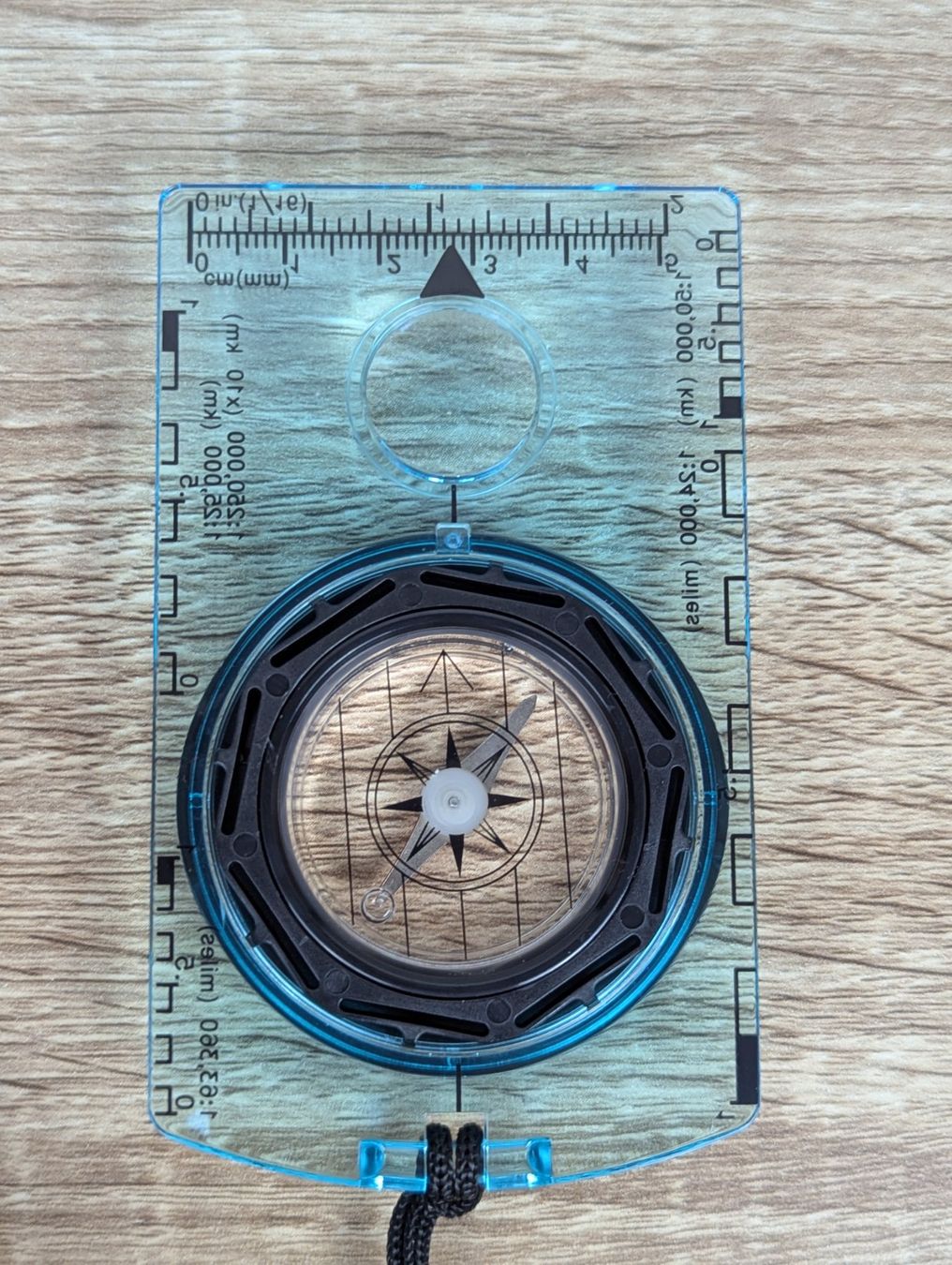 GPS & Strumenti di misurazione: Boussole de randonnée bleu - 360 degrés – Nuovo e nell'imballaggio originale da Yvorne venduto da Bocchino_1291 2