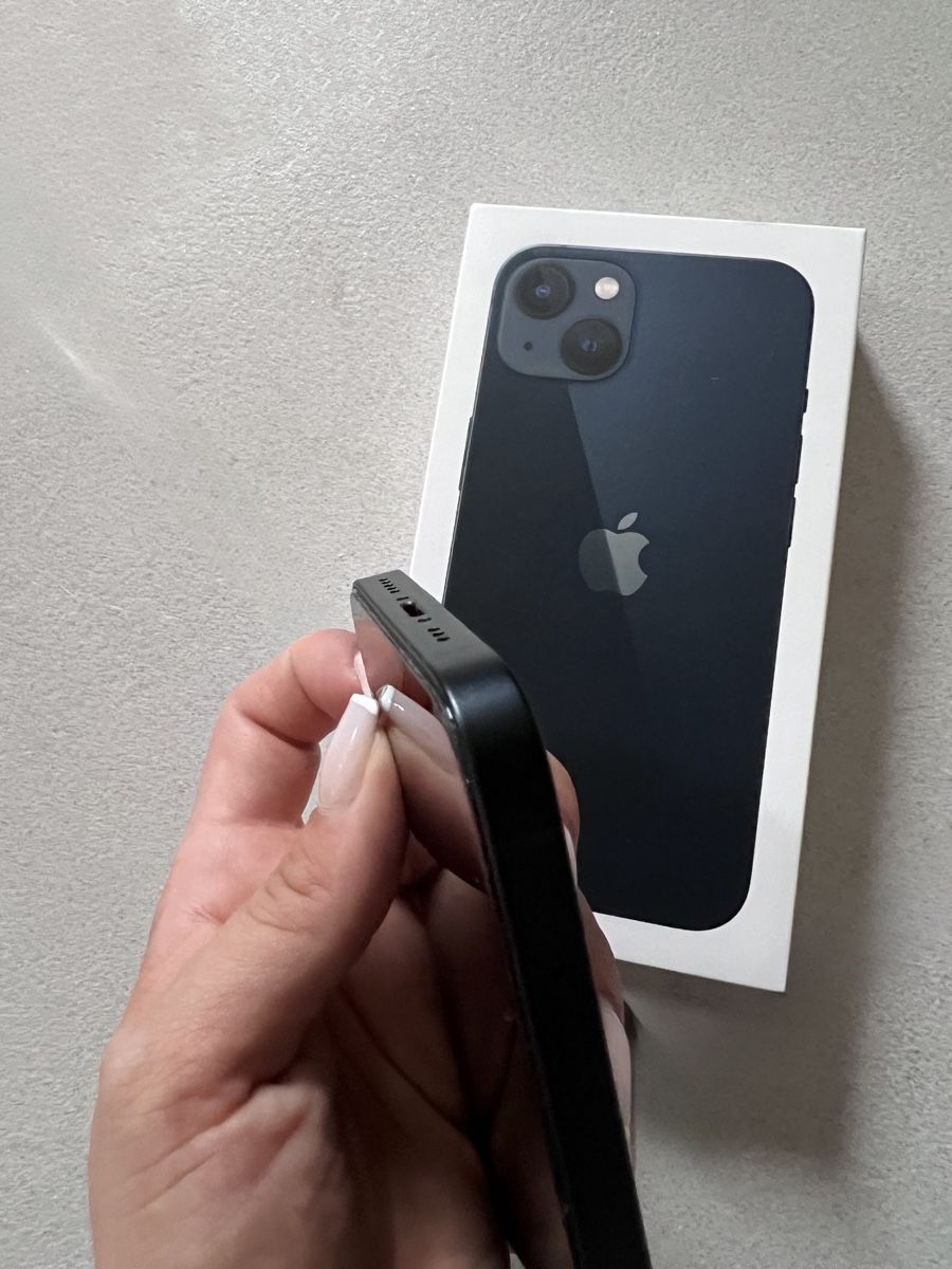 Apple Handys / Smartphones: Apple iPhone 13 128 GB Midnight – Neu (gemäss Beschreibung) aus Meilen von lulagup 1