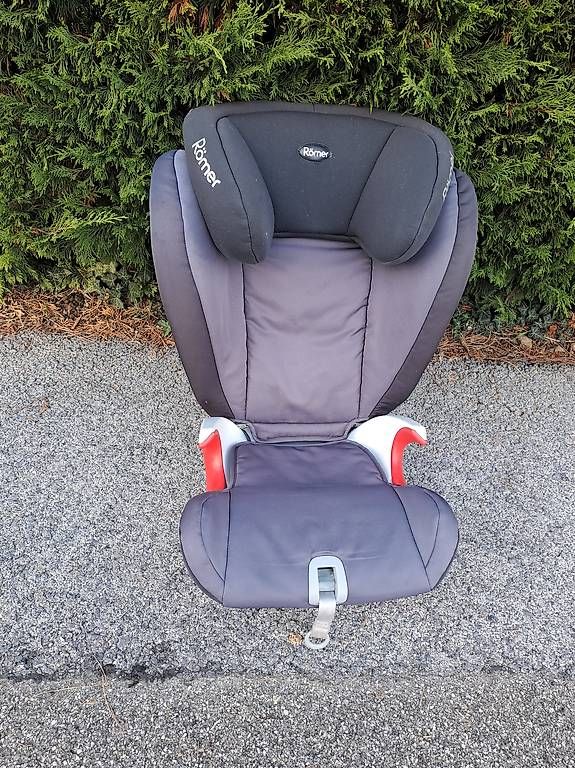 Seggiolini per auto: siège auto 15 à 36 kg avec isofix – Usato da Gland venduto da bug_s7rw