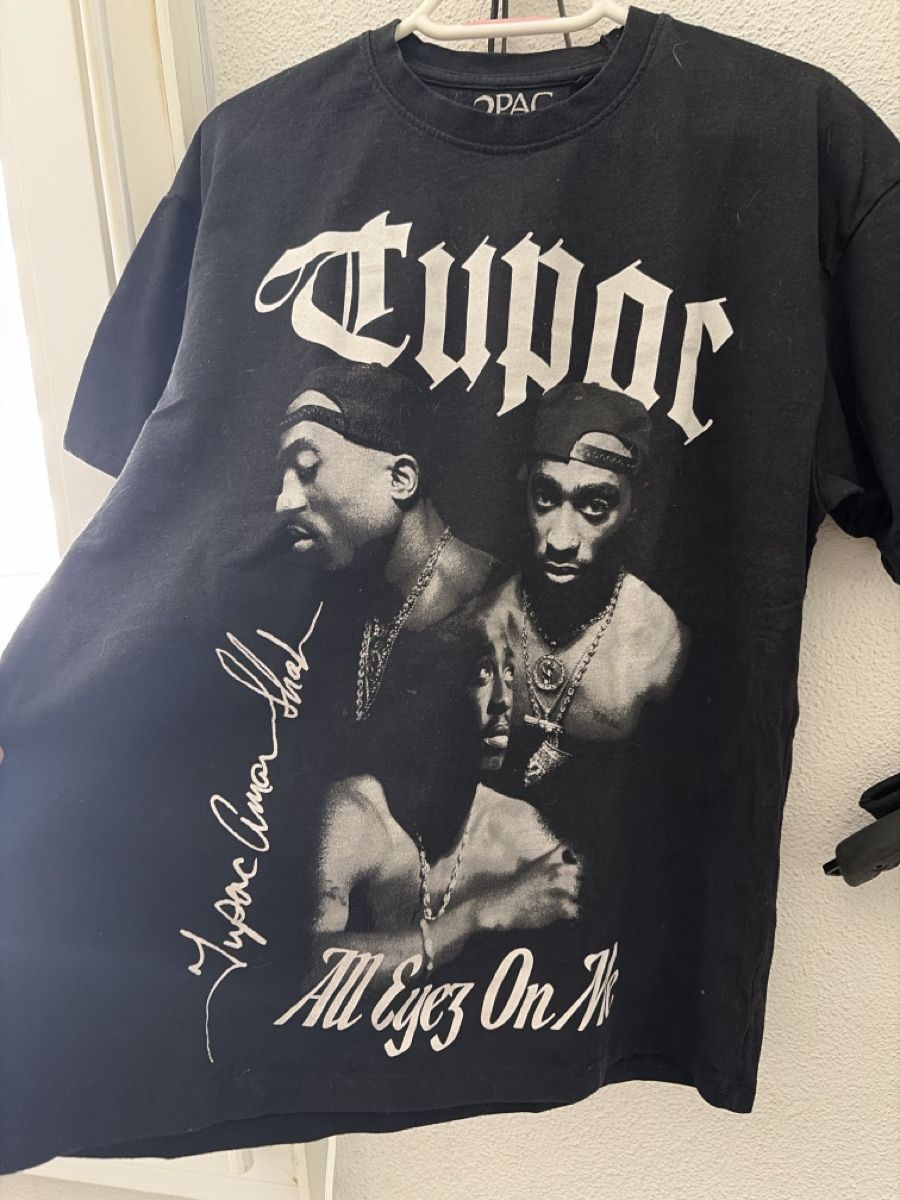 Pull&Bear T-shirt: T-Shirt Pull&Bear Tupac schwarz Grösse M  – Usato da Opfershofen TG venduto da dan_nxk8 1