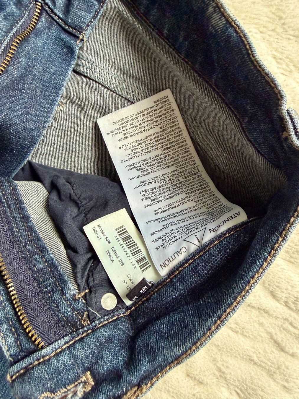 Massimo Dutti Jeans: Jeans von Massimo Dutt – Nuovo (secondo la descrizione) da St.Gallen venduto da emm_9ydh 2