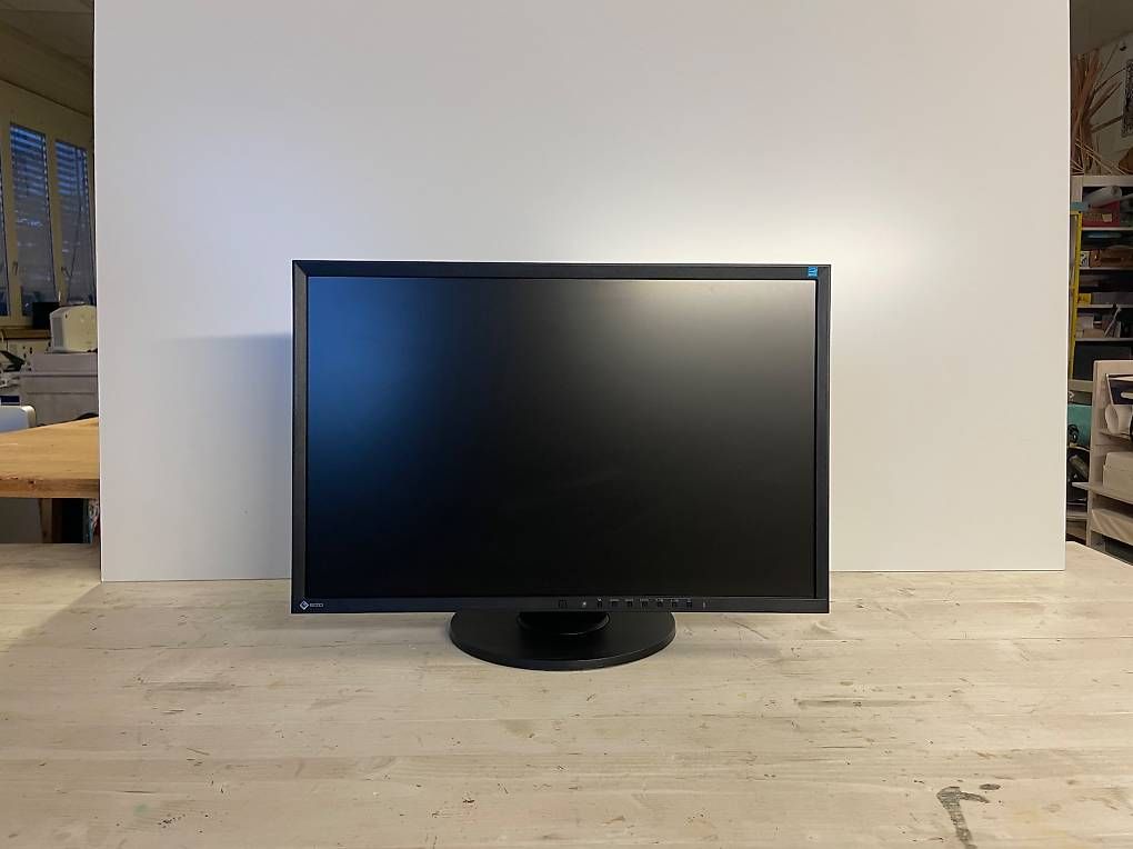 Eizo Monitor: EIZO FlexScan EV2216W Einzeln 35.- 4 Stück 110.- – Usato da Allschwil venduto da joe_gql9 2