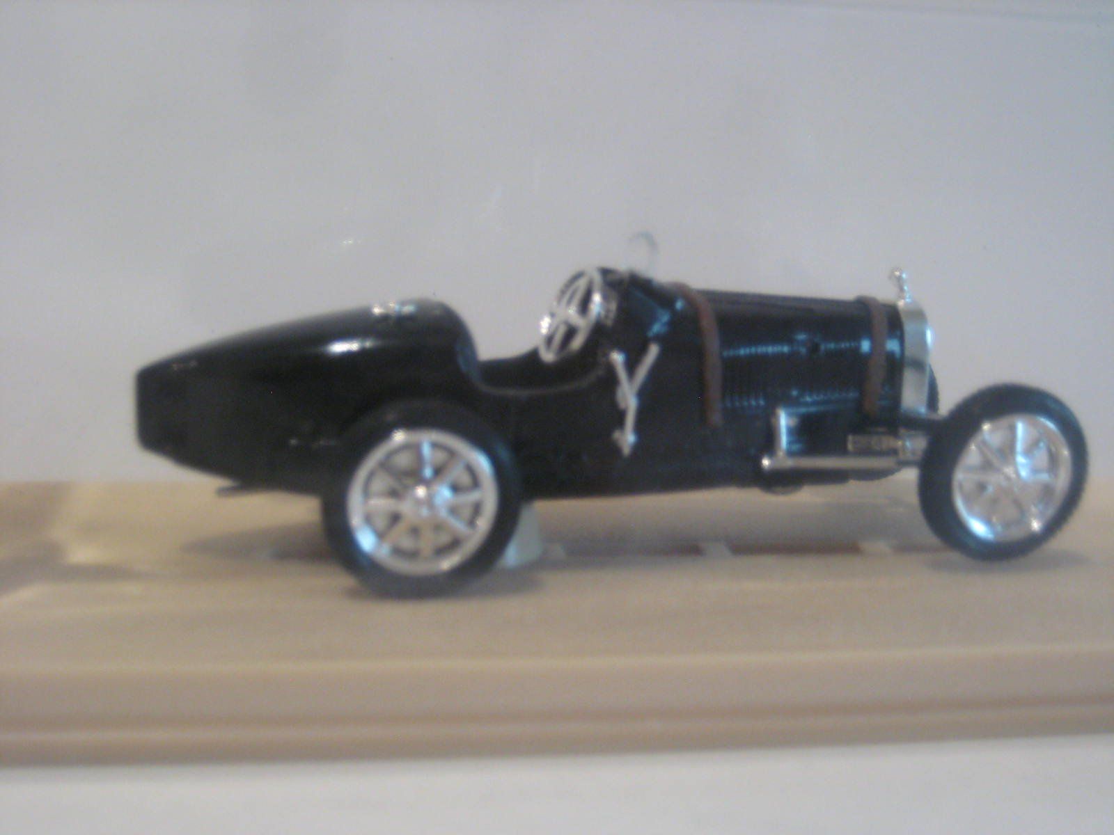 Bugatti Modellautos: Bugatti  35B course 1927 Eligor 1/43 – Neu und originalverpackt aus Neuchâtel von Philippeflecherouge 3