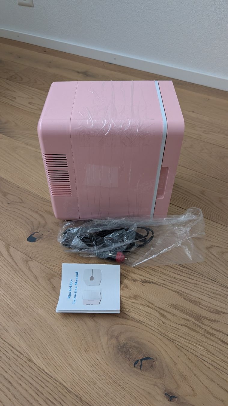 Kühlschrank: Kosmetik-Minikühlschrank – Neu (gemäss Beschreibung) aus Baden von ben_dm77 5
