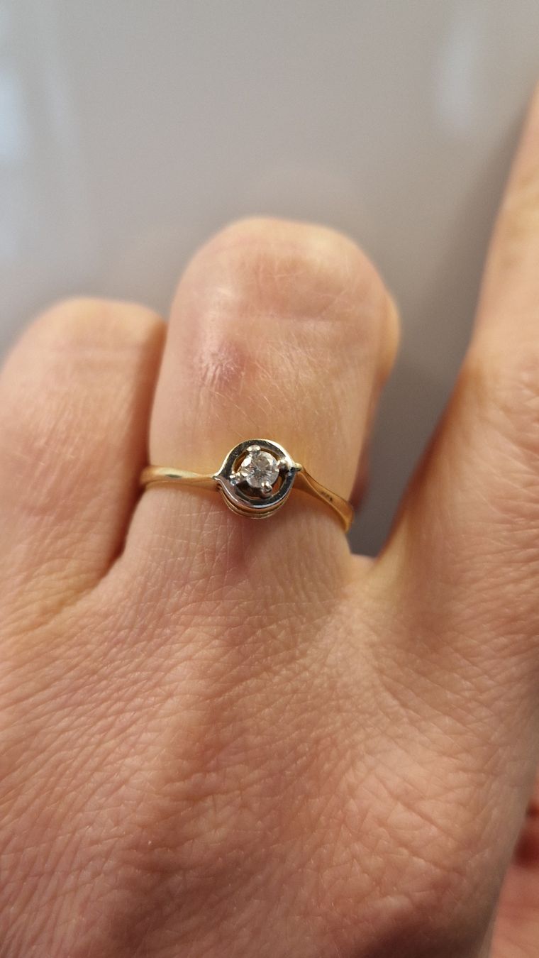 Bagues: Golden Ring mit Diamant – D'occasion à Zug par opo_cy5d 4