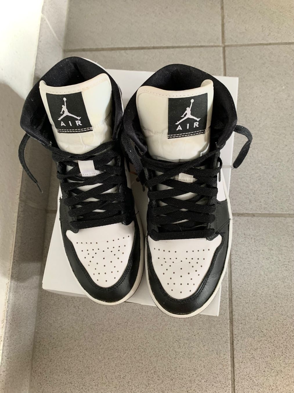 Jordan Scarpe da uomo: Jordan AIR 1 noir et blanc – Usato da St-Prex venduto da natali78 2