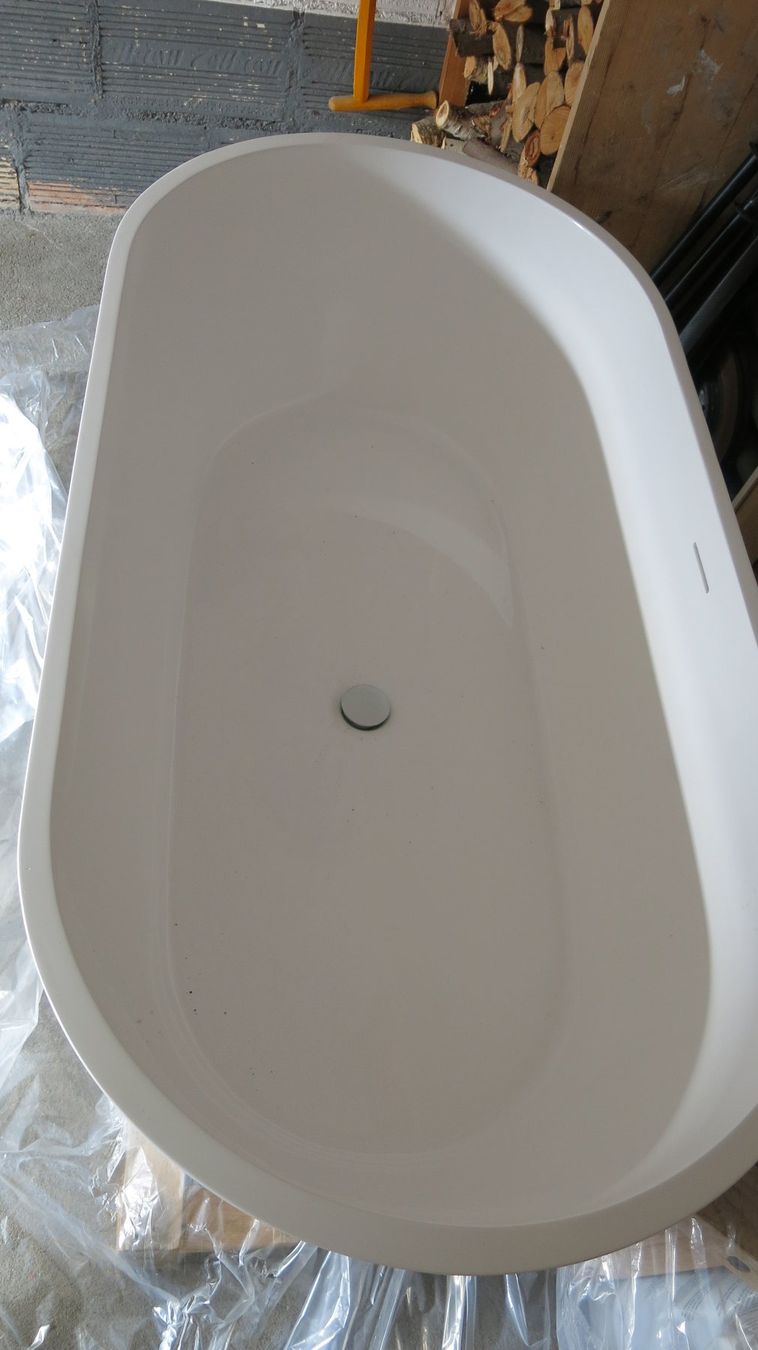 Badewannen: Premium Keramik Badewanne, ungebraucht – Neu (gemäss Beschreibung) aus Glarus von Andynova 4