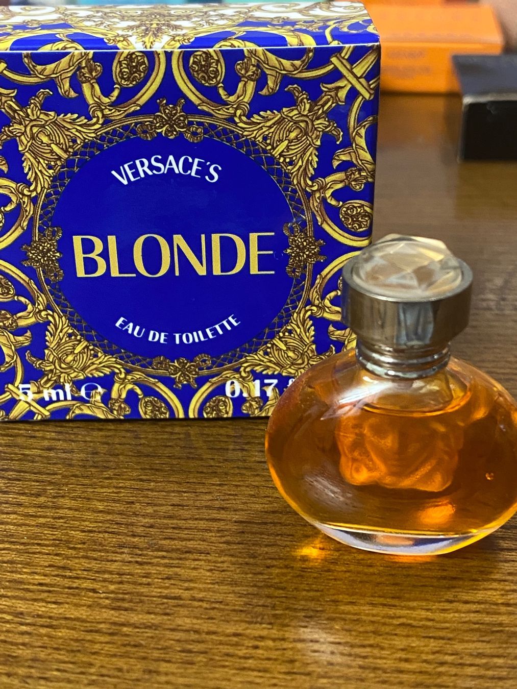Profumi & Eau de Toilette: Mix Miniaturen Parfüm – Usato da Küssnacht venduto da Flowerlady 6