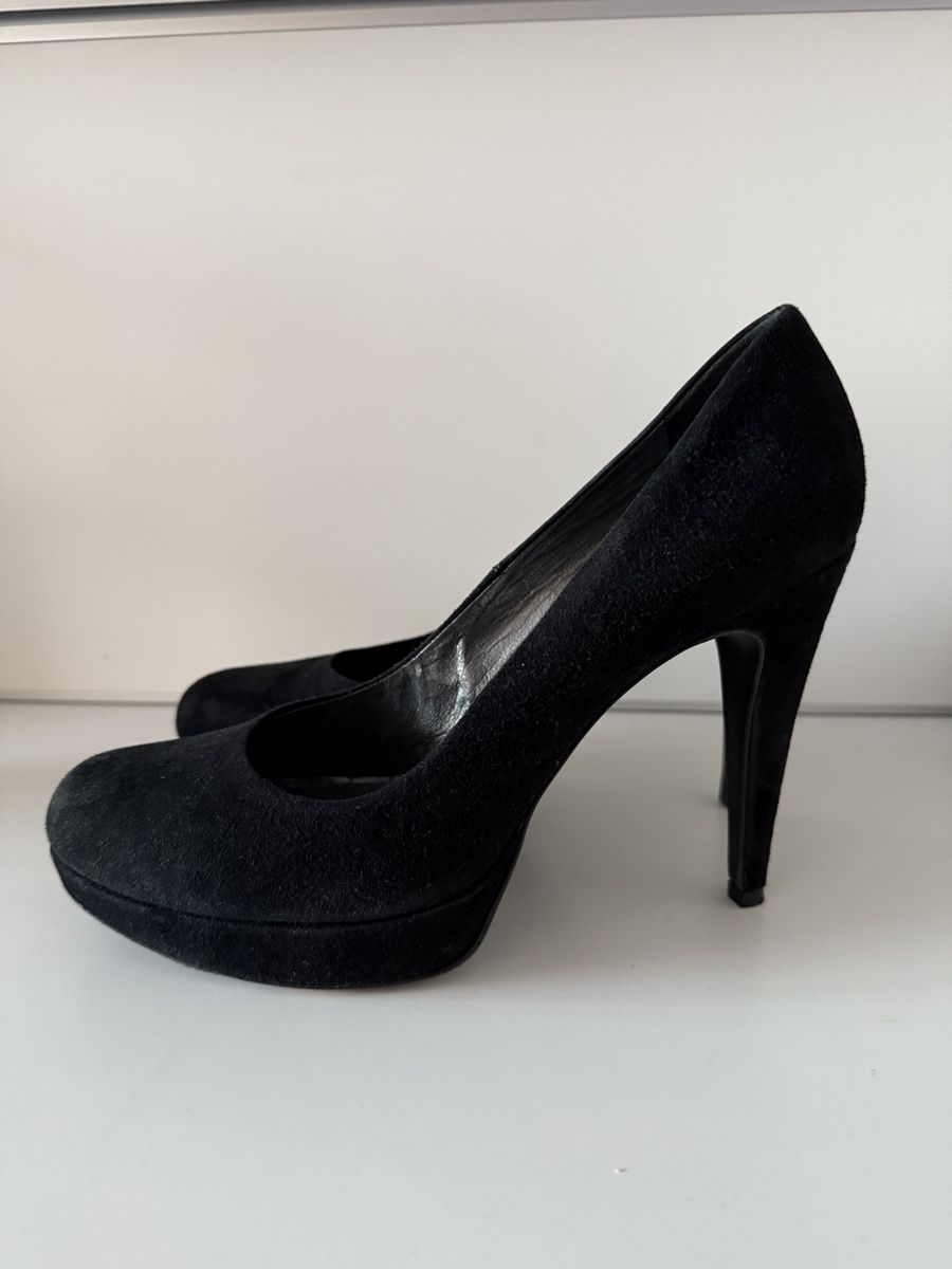Navyboot Scarpe da donna: Navyboot Schwarze Wildleder Pumps, Grösse 40 – Usato da Zürich venduto da JOD213