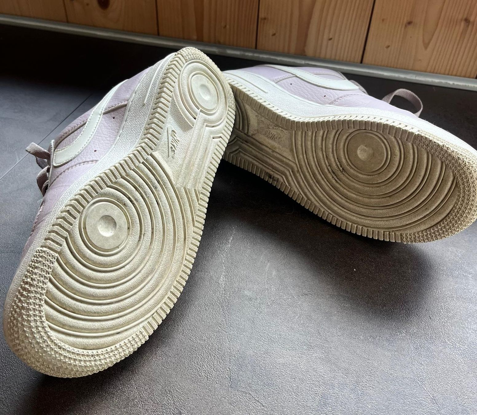 Nike Scarpe da donna: Nike Schuh Lila Görsse 38 – Usato da Davos Glaris venduto da tmf_2fmh 2