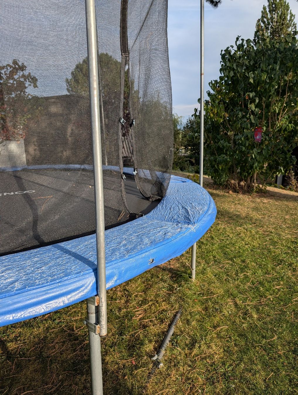 Hudora Trampolini: Trampolin mit Sicherheitsnetz gebrauchter Zustand – Usato da Nods venduto da BieneS 2