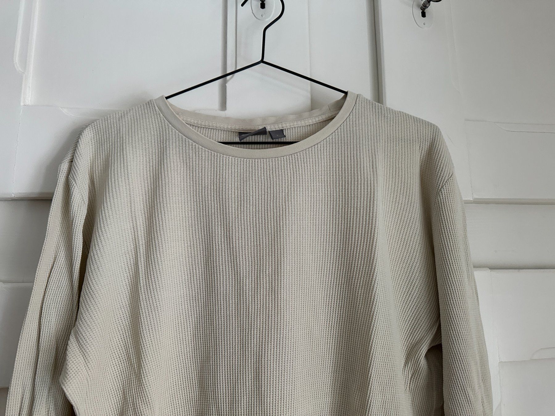 Asos Pulls & Sweat-shirts: ASOS - Langarmshirt beige L – D'occasion à Zürich par Diazaio 1