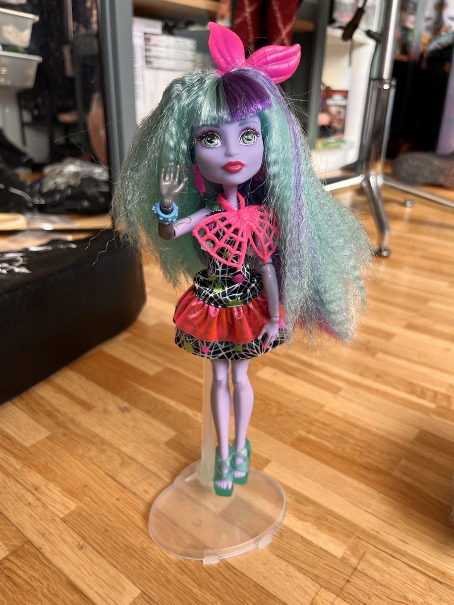 Poupées: Monster high – D'occasion à Fribourg par Maya.p85