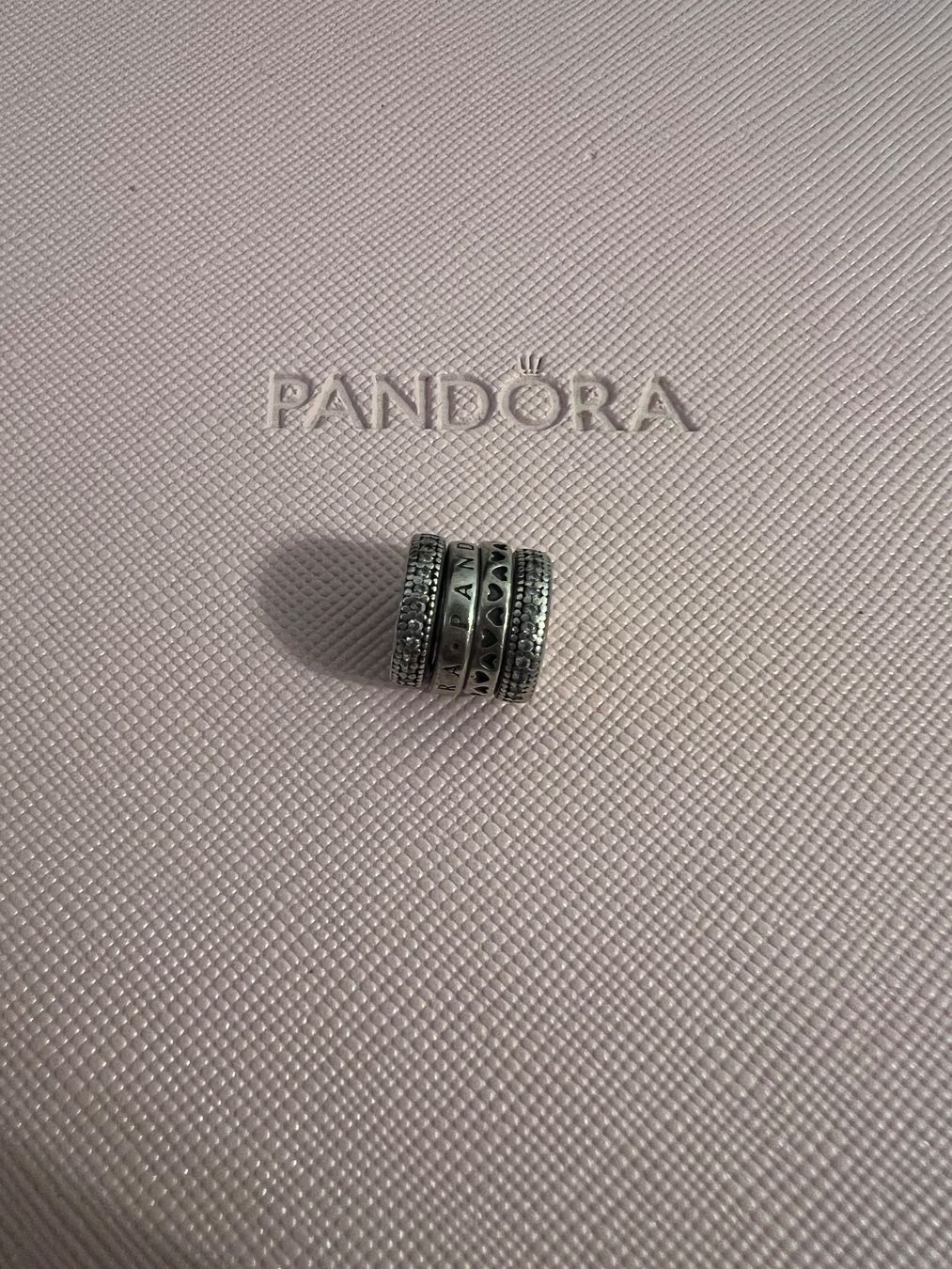 Pandora Anhänger: Original Pandora Charm Logo – Gebraucht aus Toffen von Vanessa_Germann 2