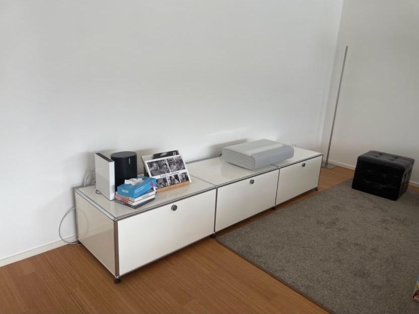 USM Cassettiere: USM Lowboard Weiss Lieferung Gratis – Usato da Thun venduto da usmlieferung