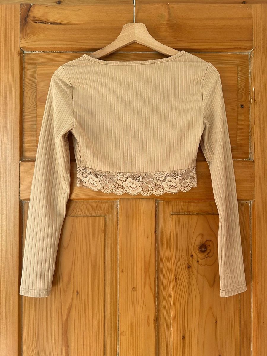 Shein Maglioni & Felpe: Beige Langarmshirt mit Spitze in Grösse S – Usato da Frauenfeld venduto da lin_77m9 1