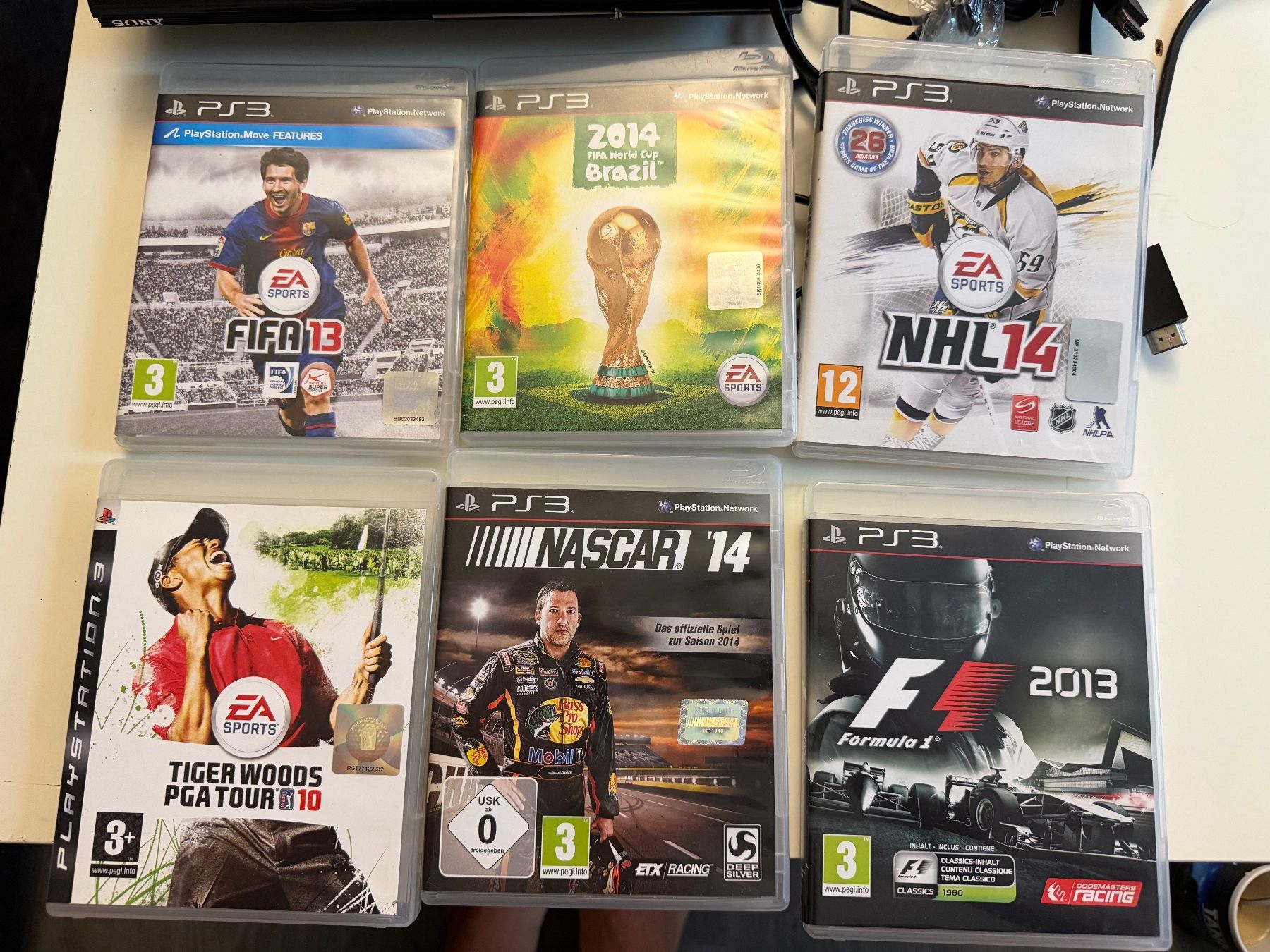 Sony Console: PlayStation 3 Set, Konsole, 3 Controller, 6 Games – Usato da Münsingen venduto da Ganjam 4