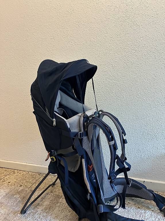 Marsupi portabebè: Deuter Kid Comfort Pro Kindertrage – Usato da Sevelen venduto da vio_78h5