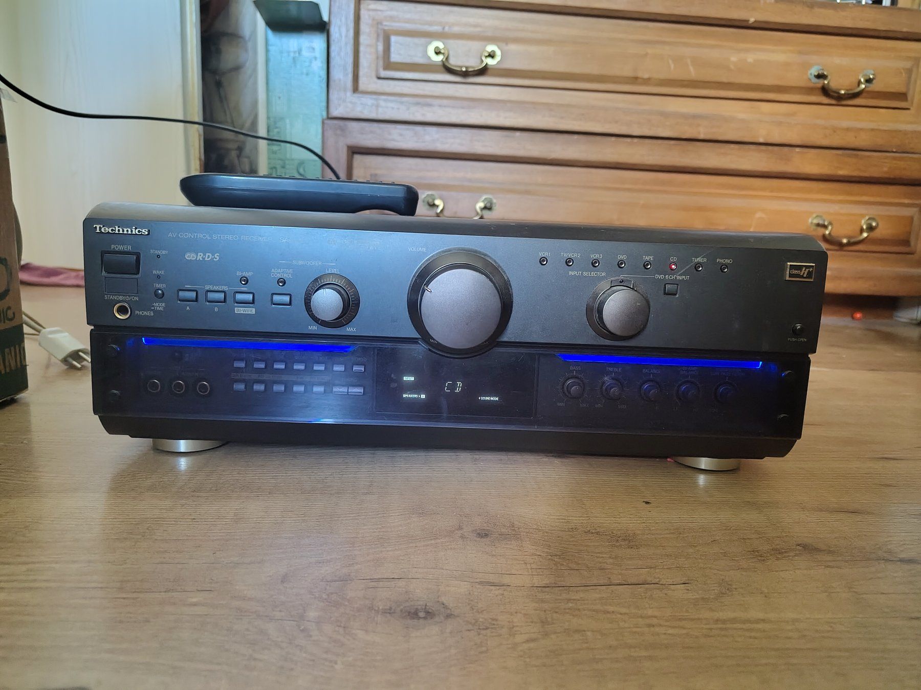 Technics Verstärker: Technics AV Control Receiver schwarz mit Fernbedienung – Gebraucht aus Lichtensteig von Watarinotori