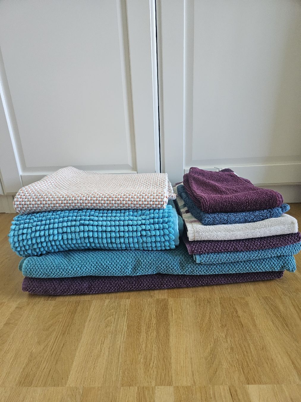 Ikea Serviettes de bain: Badetücher und Matte – D'occasion à Zürich par leonard014