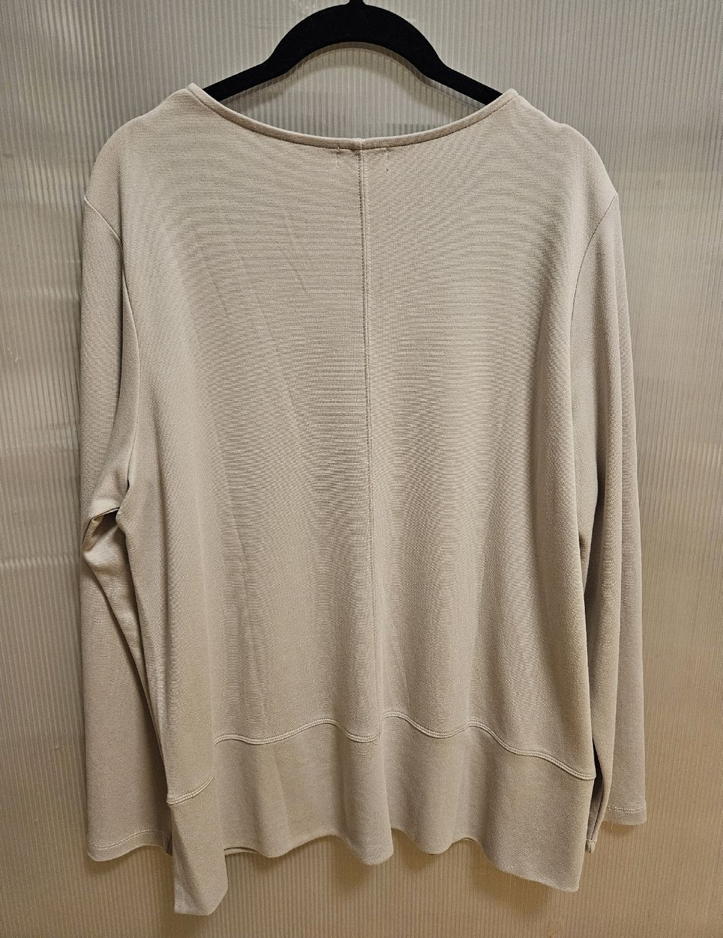 Pullover & Sweatshirts: uni Pulli-Shirt Gr. 44 - Gabriella K. - Spendenaktion – Neu (gemäss Beschreibung) aus Unterkulm von Beljasch 5